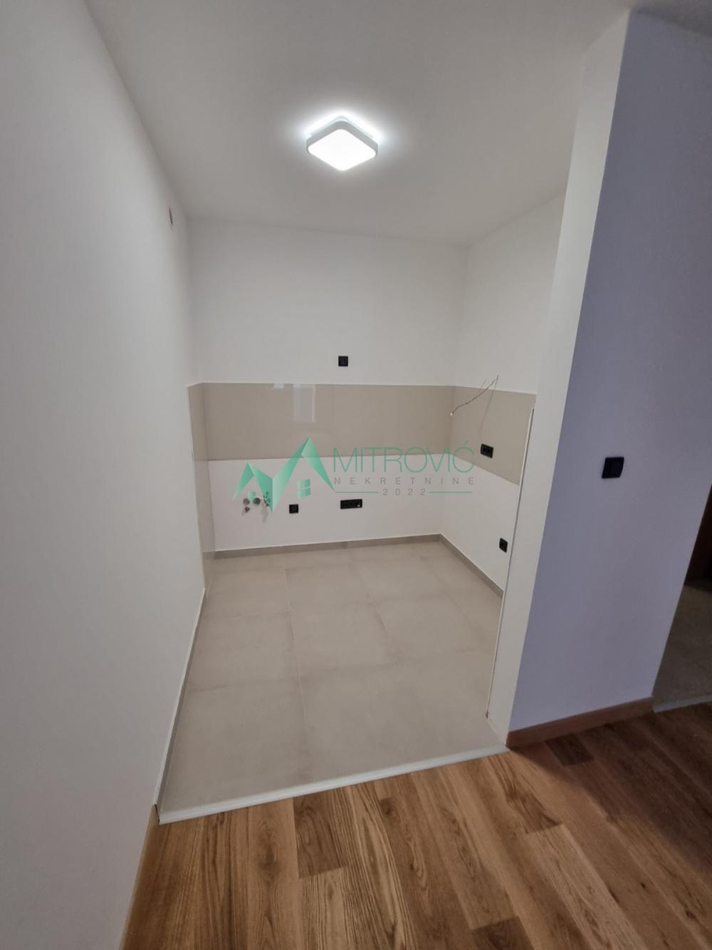 Slika 2 - Prodaje se  garsonjera u novogradnji na atraktivnoj lokaciji u Novom Sadu 