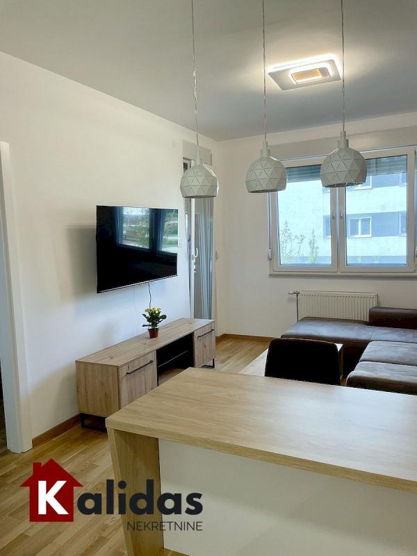 Slika 1 - Stan,NOVI SAD,AVIJACIJA,kv: 41, € 126170, ID: 1008246
