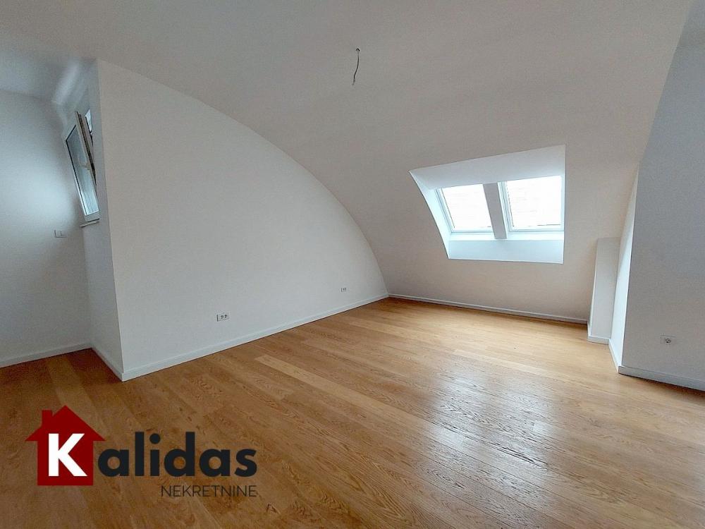 Slika 2 - Stan,NOVI SAD,BULEVAR,kv: 104, € 329930, ID: 1008250