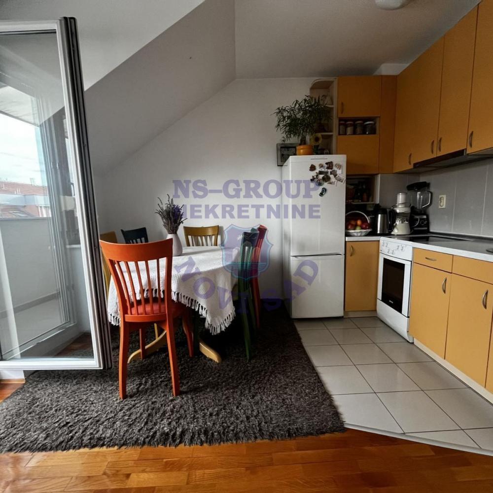 Glavna slika -Dvosoban, 54m2, Nova Detelinara Novi Sad, sa terasom, ima lift