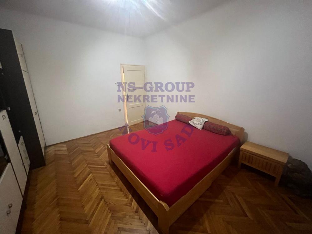 Slika 5 - Odlican stan u blizini Keja!