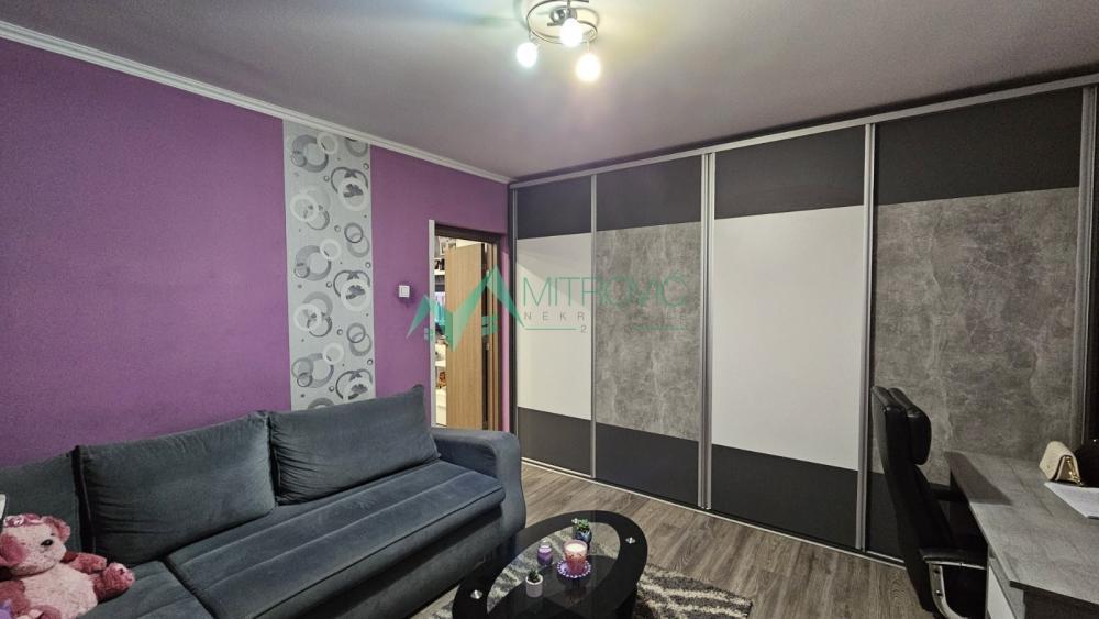 Glavna slika -Na prodaju dvoiposoban stan od 53m² na Novom naselju 