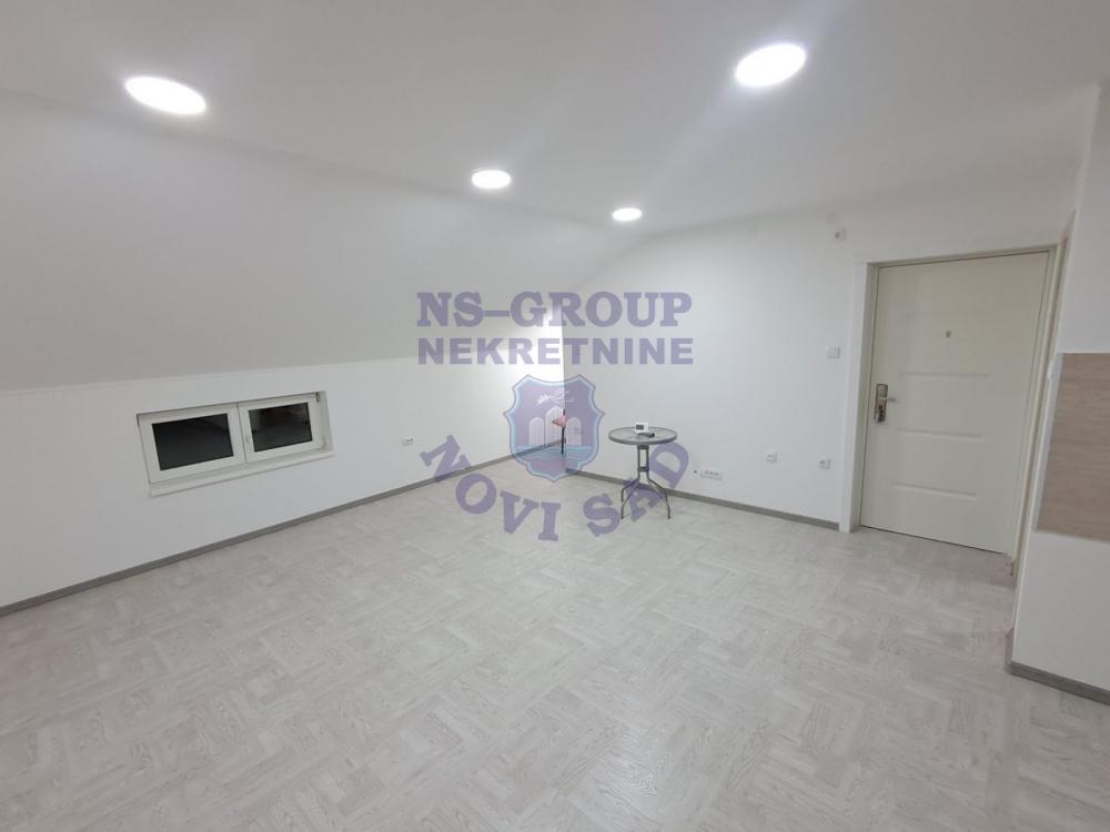 Slika 1 - 538470-Predstavljamo Vam trosoban stan na Klisi - Slana bara.