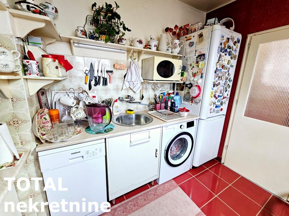 Slika 4 - Stan,NOVI SAD,DETELINARA,kv: 43.00, € 125000, ID: 1101574