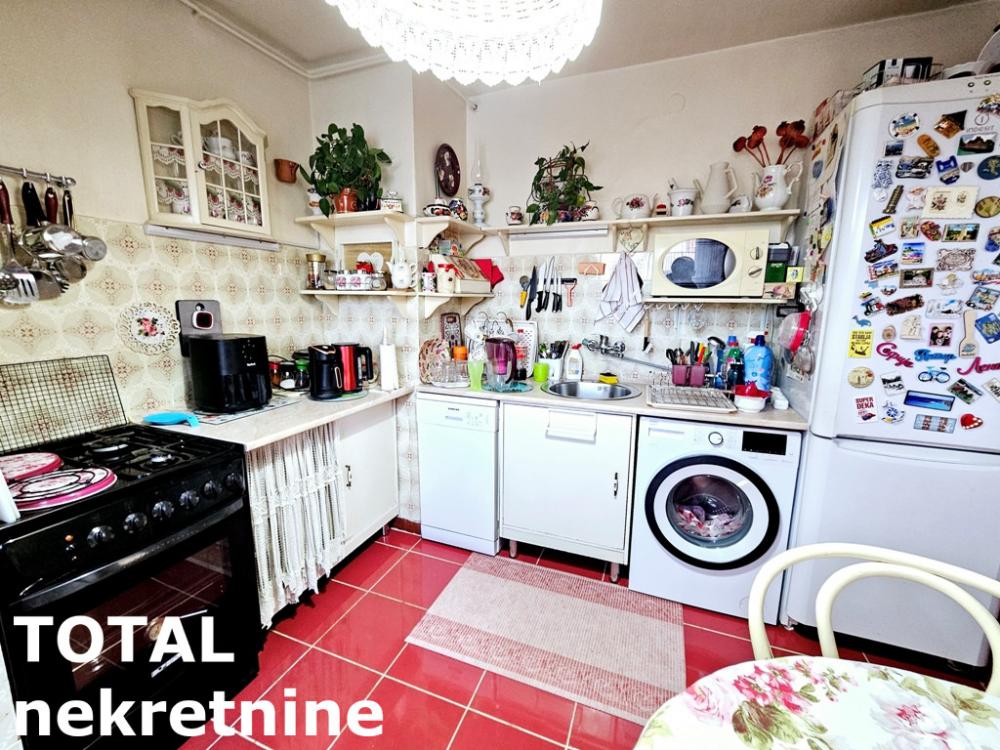 Slika 3 - Stan,NOVI SAD,DETELINARA,kv: 43.00, € 125000, ID: 1101574