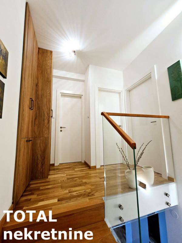 Slika 11 - Stan,NOVI SAD,GRBAVICA,kv: 70.00, € 180000, ID: 1101573