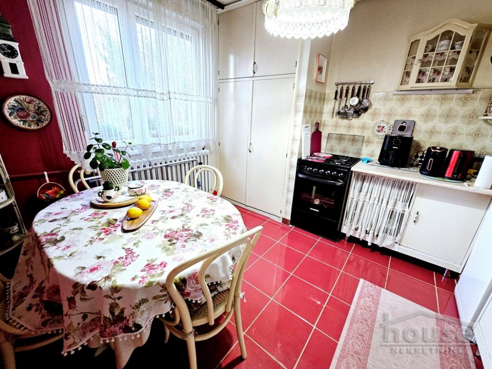 Slika 6 - Stan,NOVI SAD,DETELINARA,kv: 43.00, € 125000, ID: 1064726