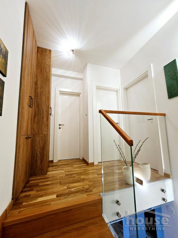 Slika 10 - Stan,NOVI SAD,GRBAVICA,kv: 70.00, € 180000, ID: 1064725