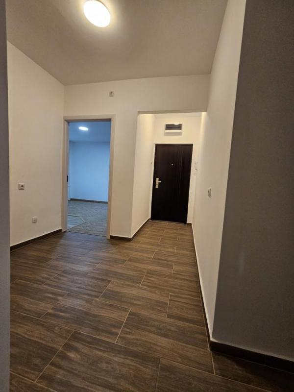 Slika 7 - Dvoiposoban, 52m2, Grbavica Novi Sad, sa terasom