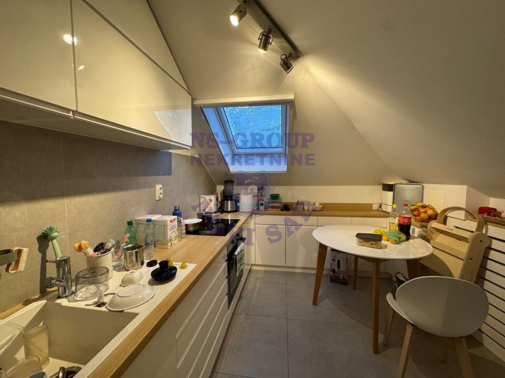 Slika 2 - Fenomenalan petosoban stan na Grbavici