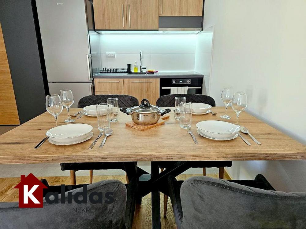 Slika 4 - Stan,NOVI SAD,CENTAR,kv: 37, € 129580, ID: 1008261