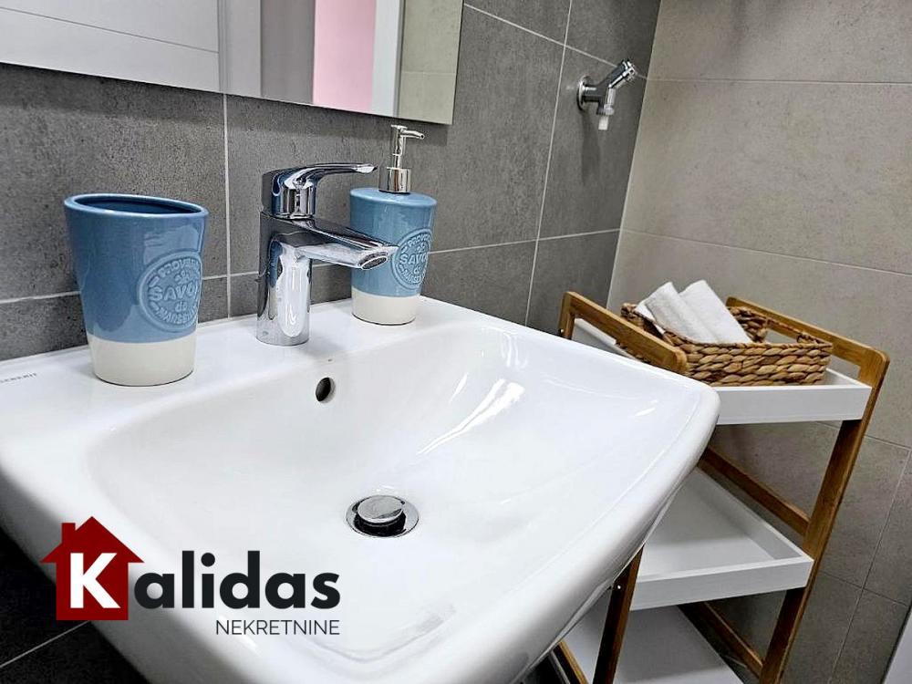 Slika 10 - Stan,NOVI SAD,CENTAR,kv: 37, € 129580, ID: 1008261