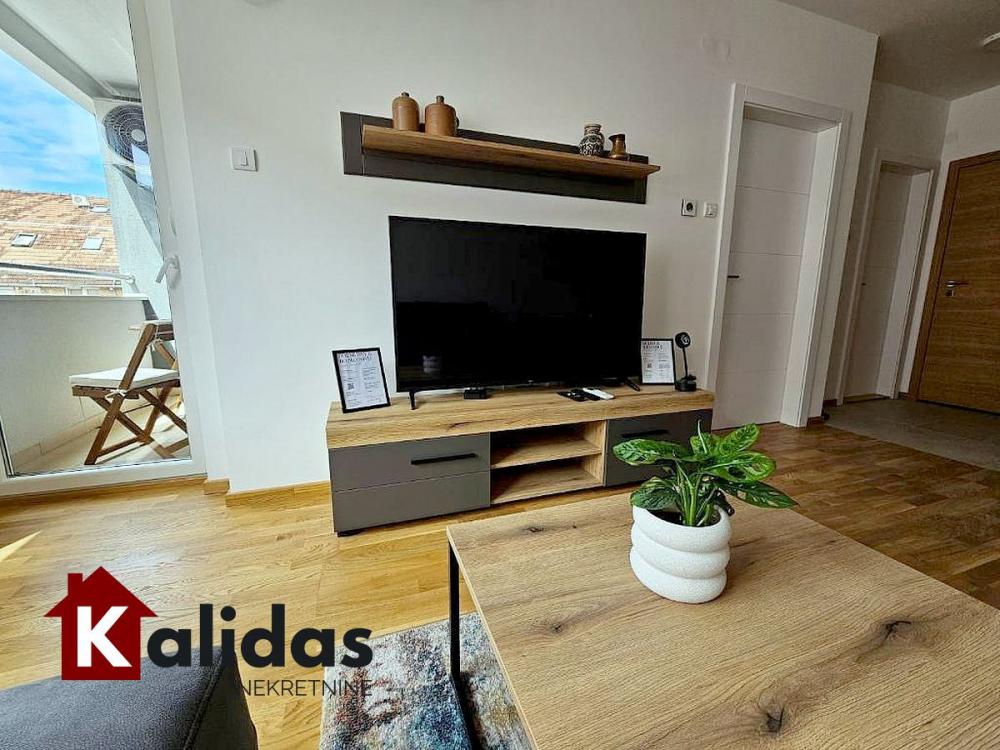 Slika 2 - Stan,NOVI SAD,CENTAR,kv: 37, € 129580, ID: 1008261