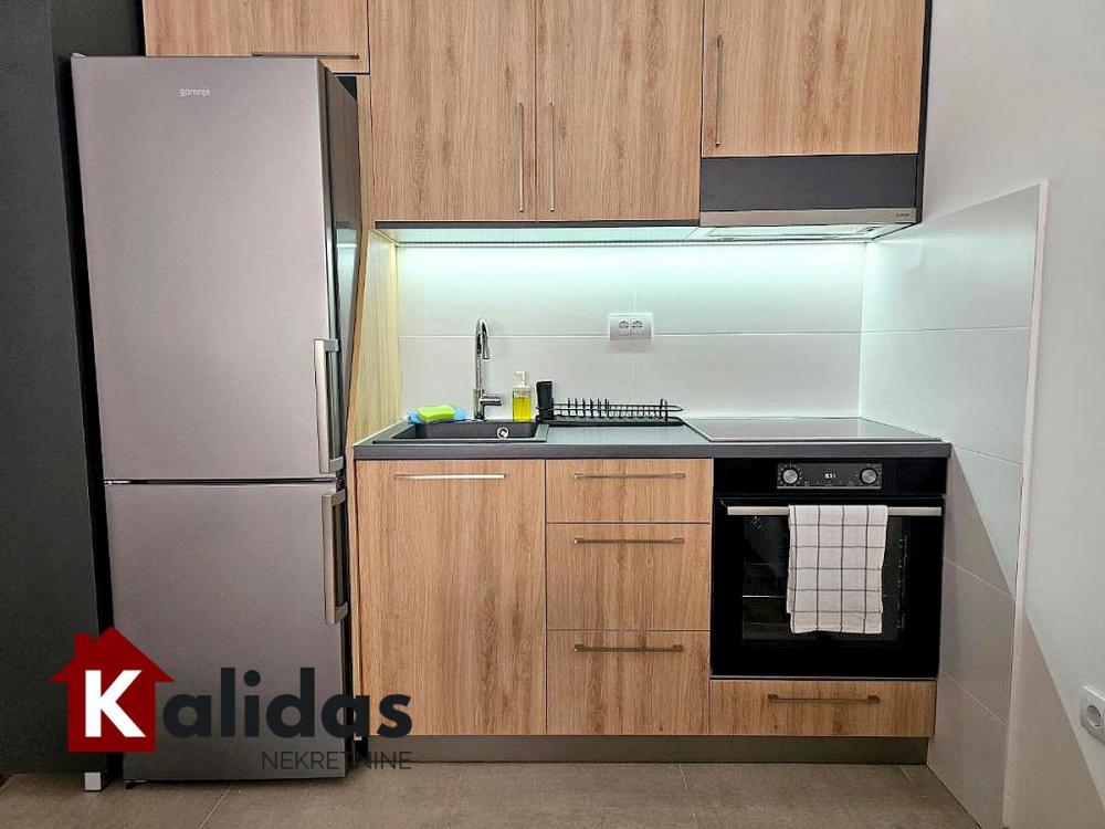 Slika 5 - Stan,NOVI SAD,CENTAR,kv: 37, € 129580, ID: 1008261