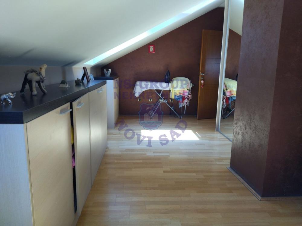 Slika 2 - Odlican cetvorosoban stan na Grbavici