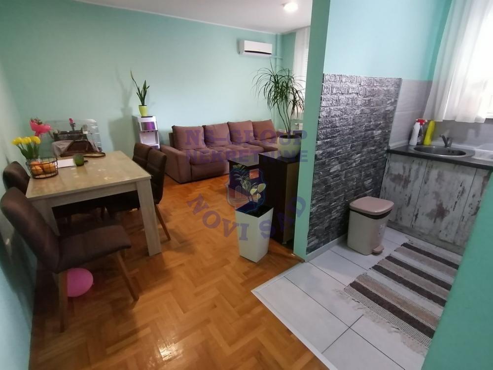 Slika 5 - Dvoiposoban, 55m2, Telep Novi Sad, sa terasom, ima lift