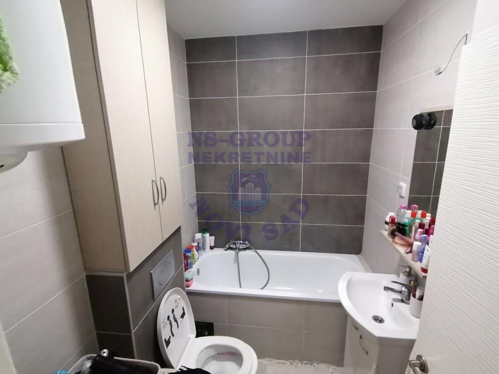 Slika 9 - Dvoiposoban, 55m2, Telep Novi Sad, sa terasom, ima lift