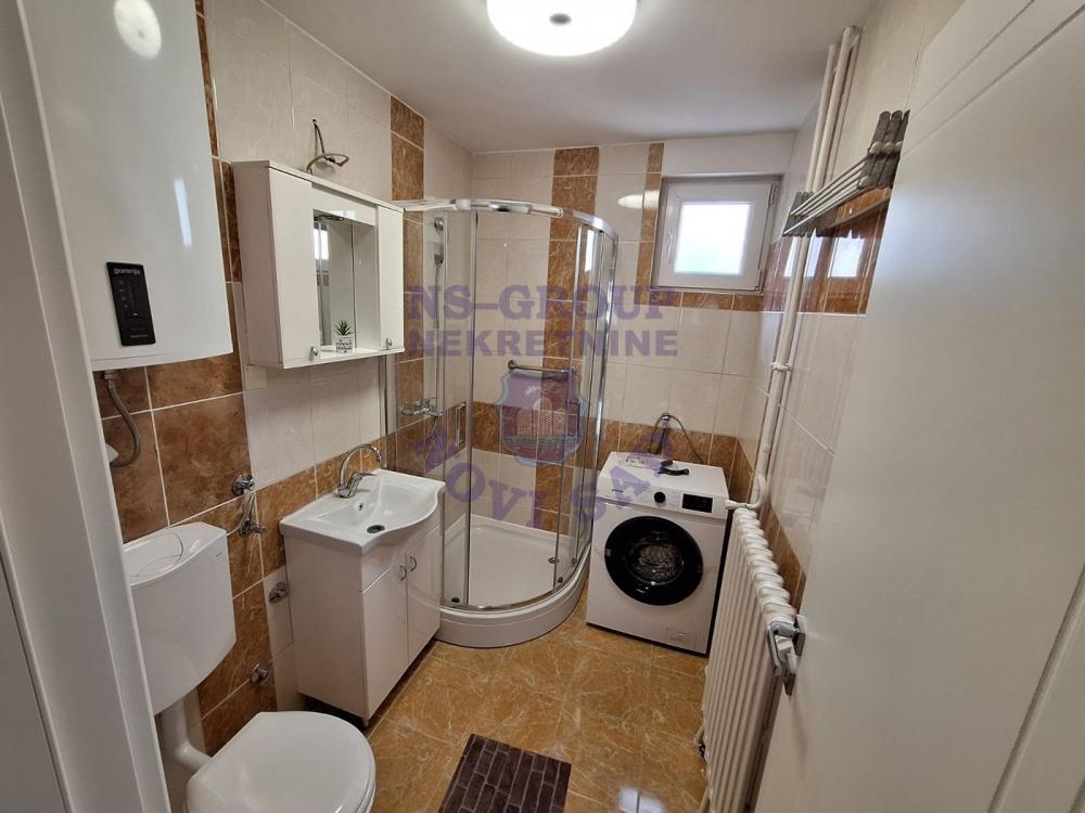 Slika 9 - Trosoban, 54m2, Novi Sad centar Novi Sad