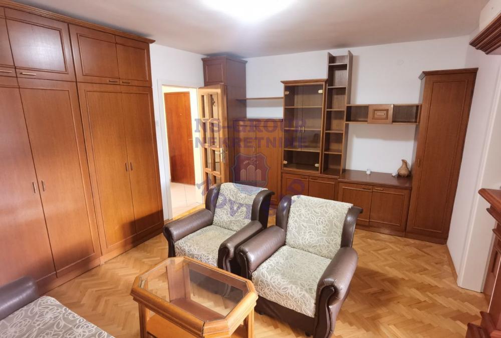 Slika 2 - Jednoiposoban stan Cara Dusana