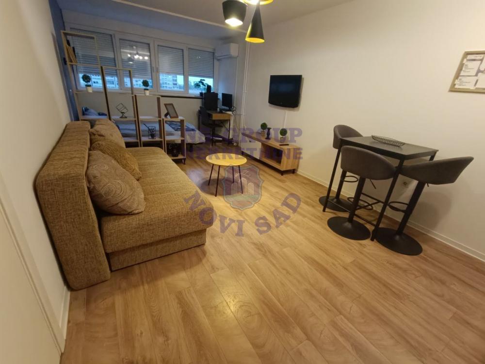 Slika 1 - Prodaja stana, 29m2, Bulevar oslobođenja Novi Sad, ima lift