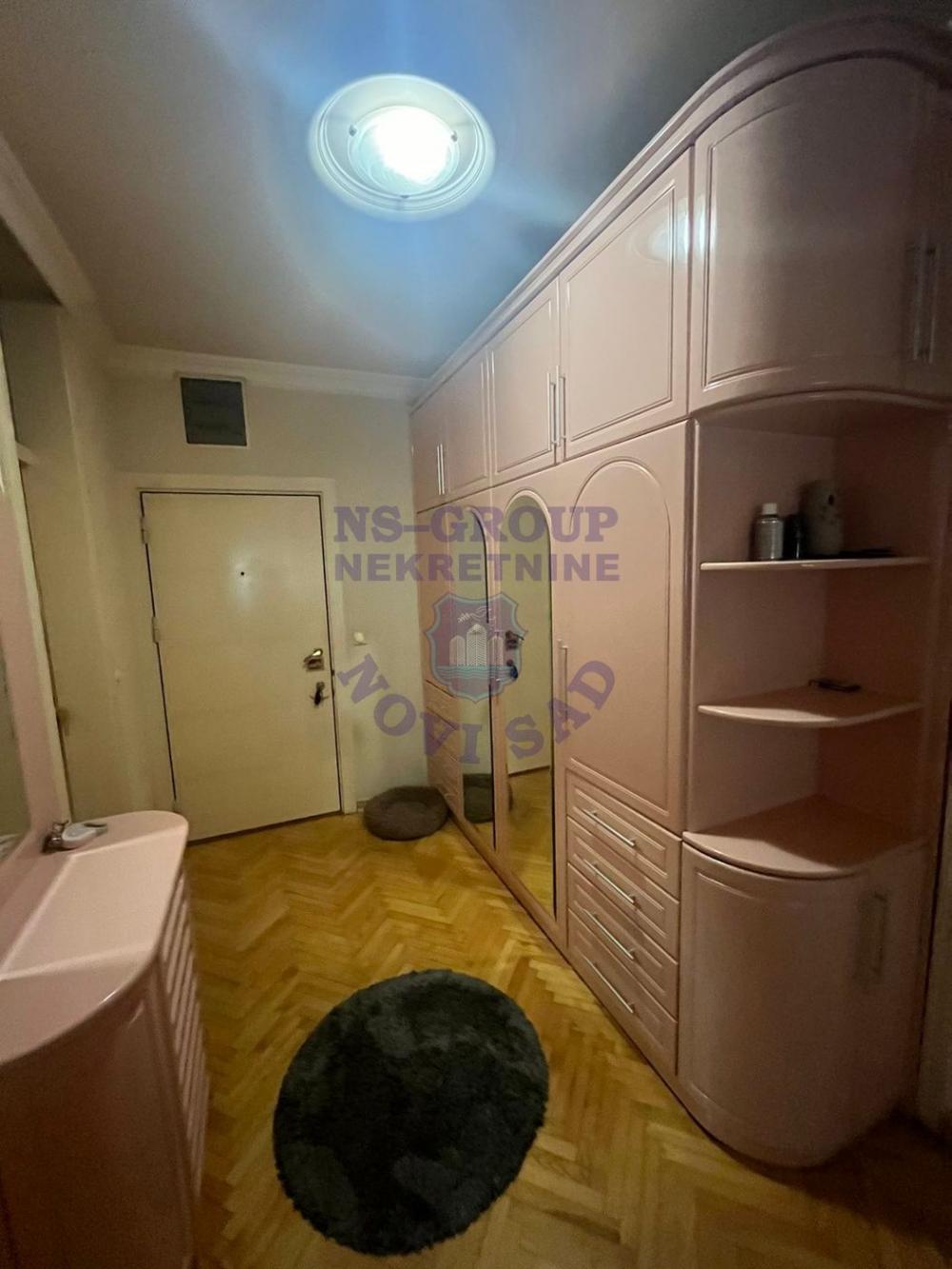 Slika 5 - ODLICAN TROSOBAN STAN NA GRBAVICI 