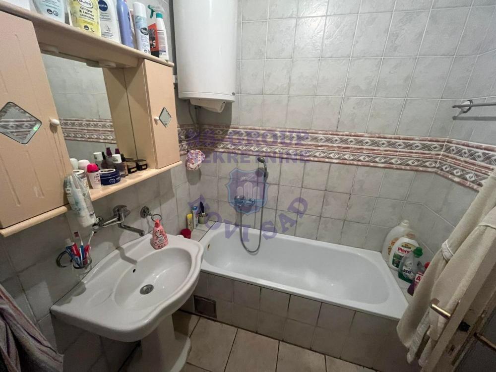 Slika 6 - ODLICAN TROSOBAN STAN NA GRBAVICI 