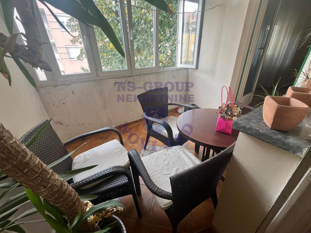 Slika 9 - ODLICAN TROSOBAN STAN NA GRBAVICI 