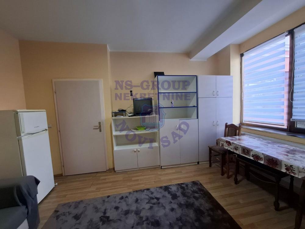 Slika 3 - Jednosoban, 24m2, Satelit Novi Sad