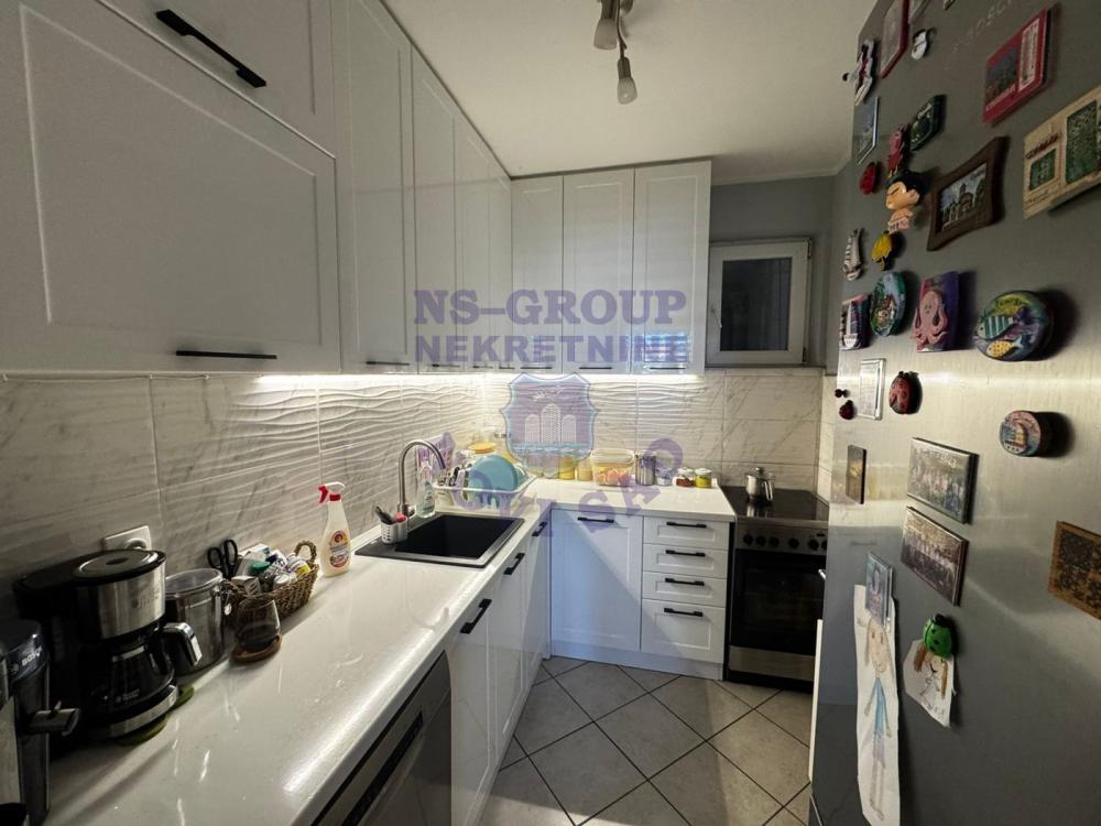 Slika 4 - Prodaja stana, 46m2, Grbavica Novi Sad, sa terasom, ima lift