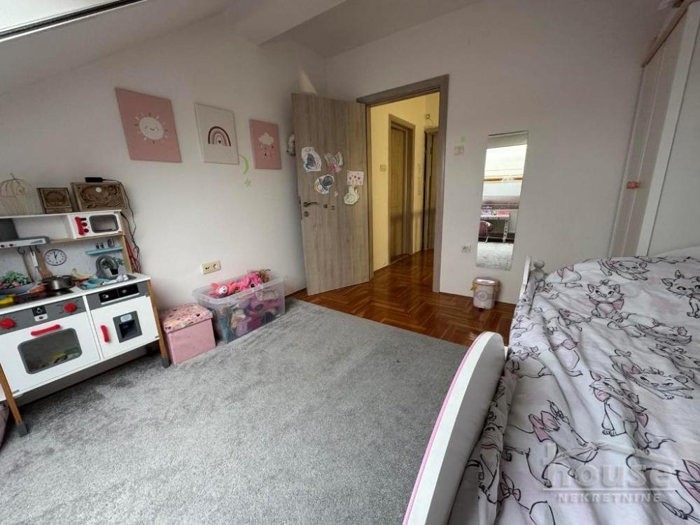 Slika 5 - Stan,NOVI SAD,GRBAVICA,kv: 84.00, € 194670, ID: 1064679