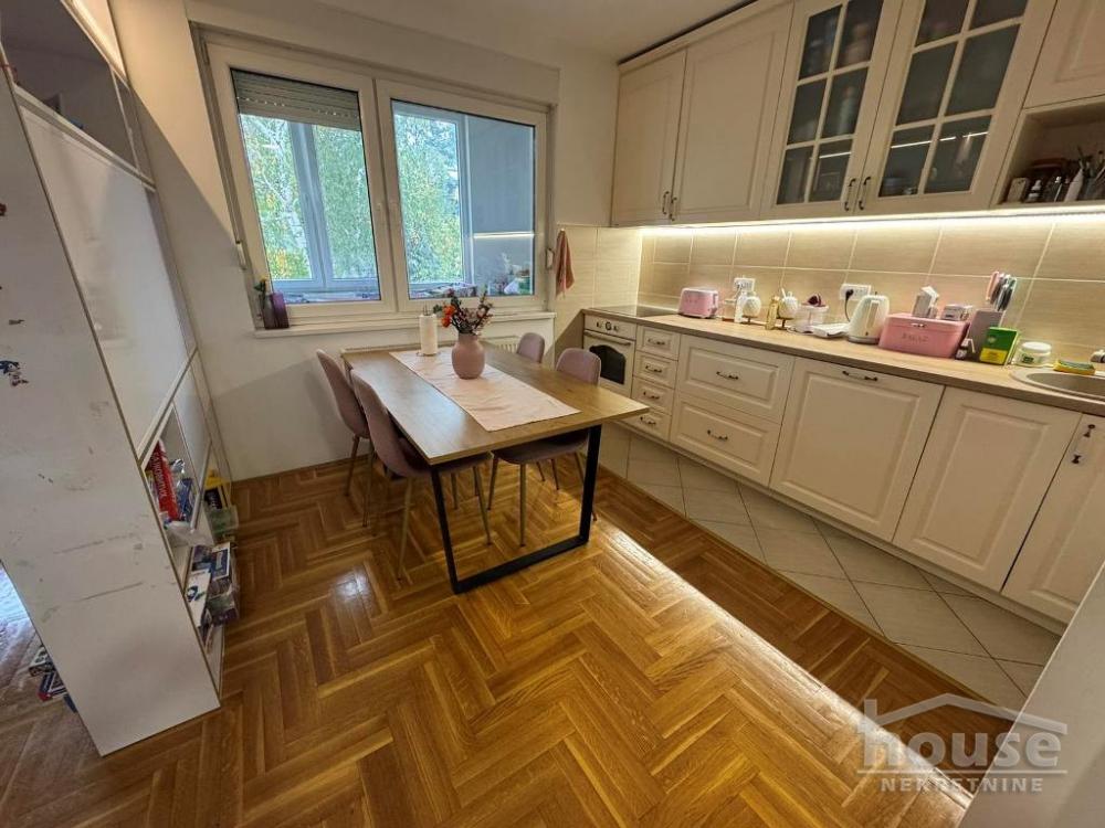 Slika 11 - Stan,NOVI SAD,GRBAVICA,kv: 84.00, € 194670, ID: 1064679