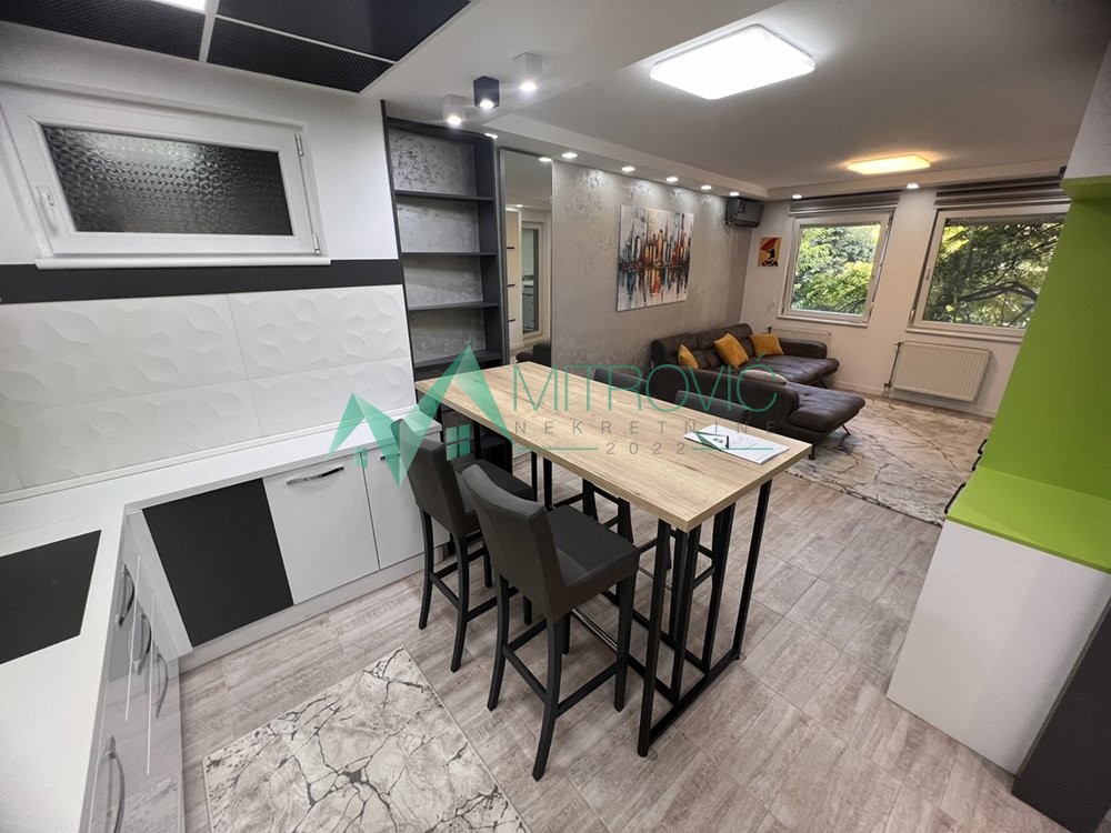 Slika 5 - Novi Sad, Grbavica - Kompletno i kvalitetno namešten komforan jednoiposoban stan 