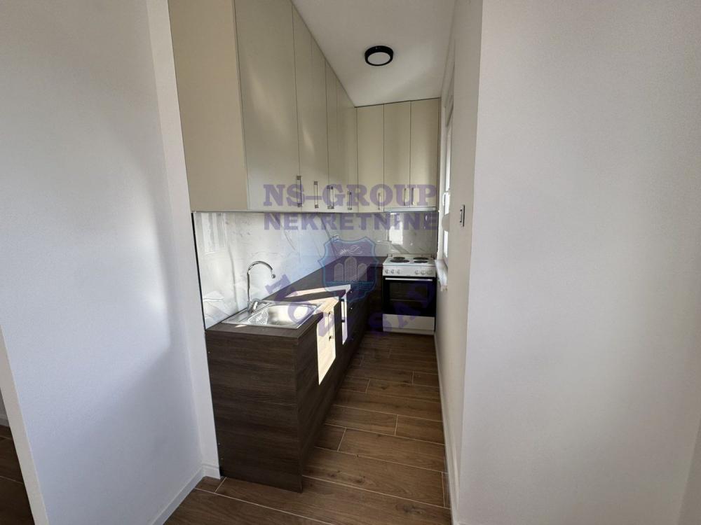 Slika 2 - Odličan jednoiposoban stan u Veterniku! 