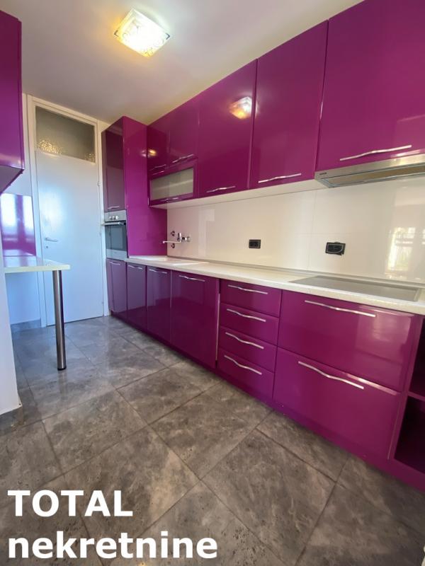 Slika 9 - Stan,NOVI SAD,LIMAN 4,kv: 78.00, € 187200, ID: 1100233