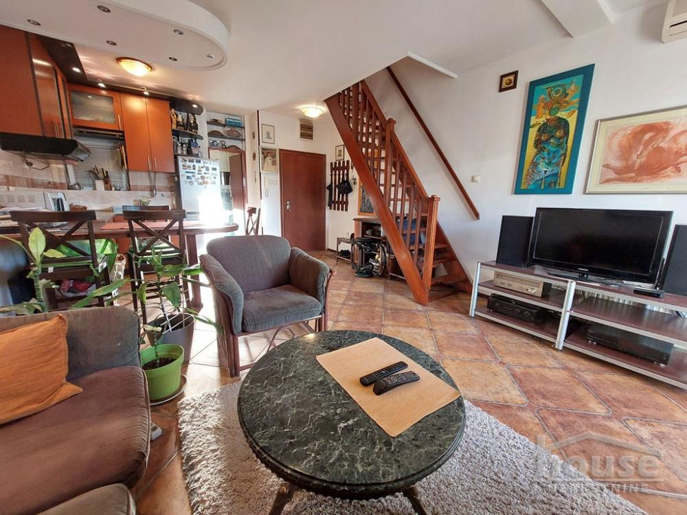 Slika 5 - Stan,NOVI SAD,GRBAVICA,kv: 53.00, € 131000, ID: 1064747