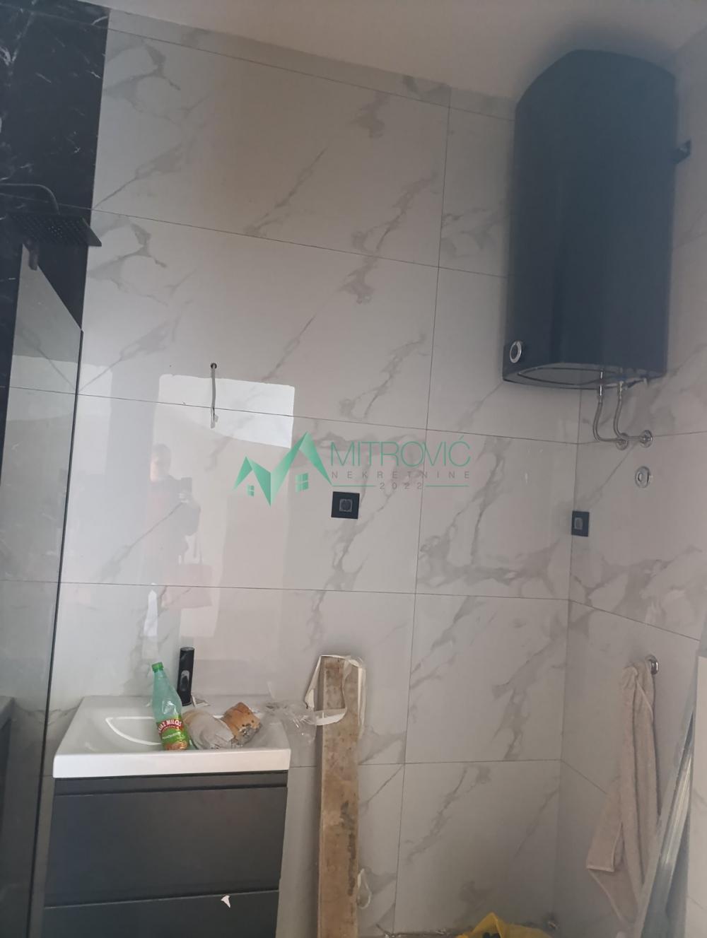 Slika 6 - Dvosoban stan pred useljenje na Telepu 