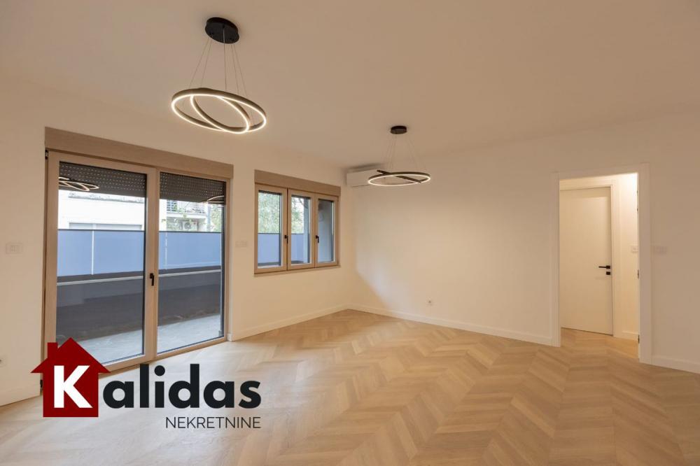 Slika 1 - Stan,NOVI SAD,CENTAR,kv: 114, € 540000, ID: 1008233