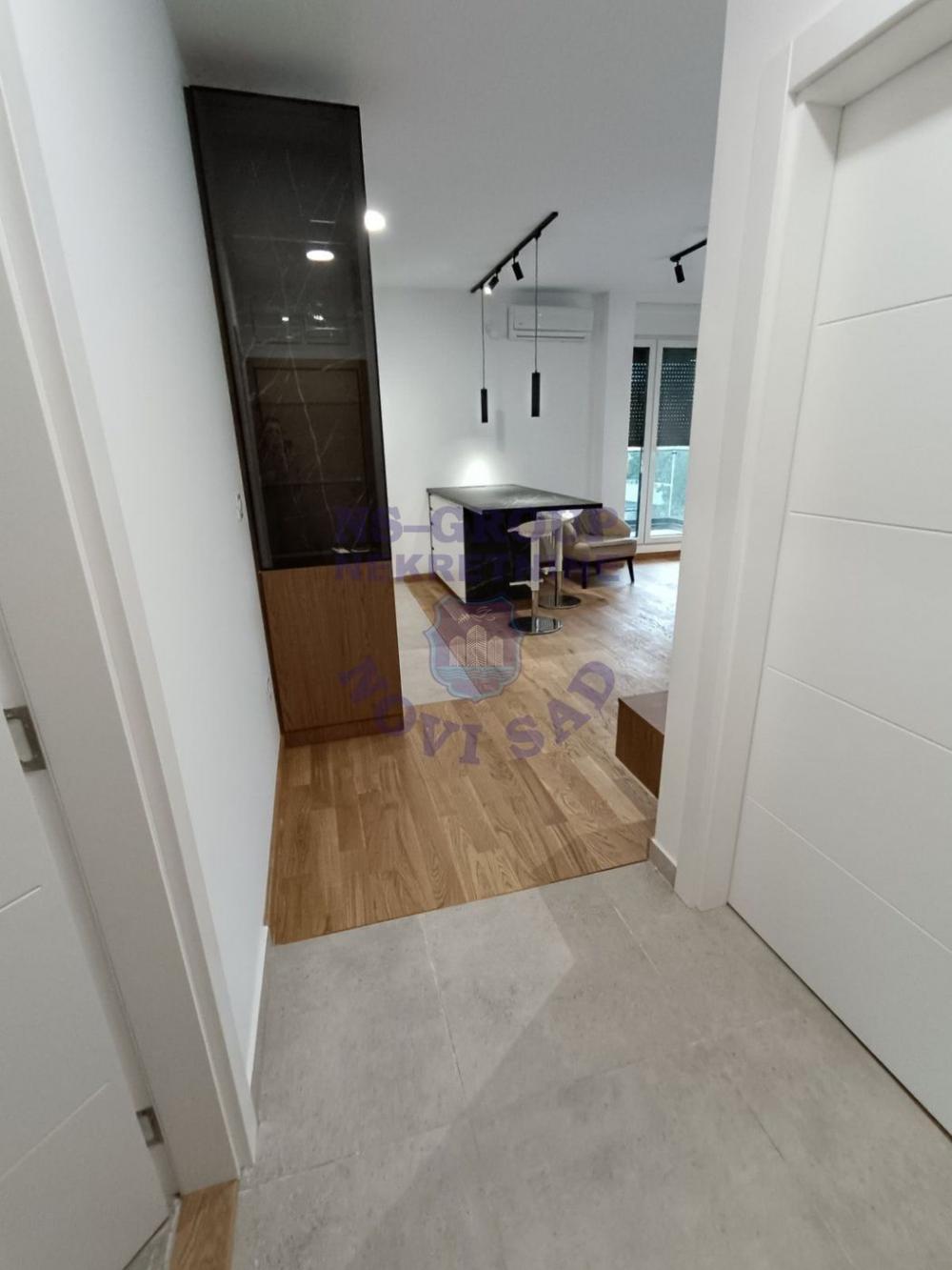 Slika 11 - Prodaja stana, 42m2, Telep Novi Sad, sa terasom, ima lift