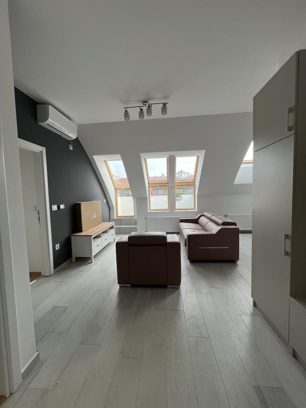 Slika 2 - Stan,NOVI SAD,LIMAN 1,kv: 138, € 448000, ID: 1019269