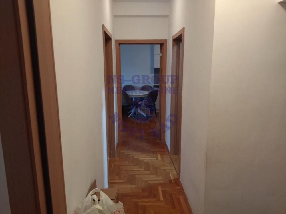 Slika 8 - 557750-Na prodaju odličan stan površine 49 m² na atraktivnoj lokaciji – Bulevar patrijarha Pavla.