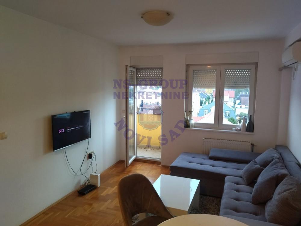 Slika 1 - 557750-Na prodaju odličan stan površine 49 m² na atraktivnoj lokaciji – Bulevar patrijarha Pavla.