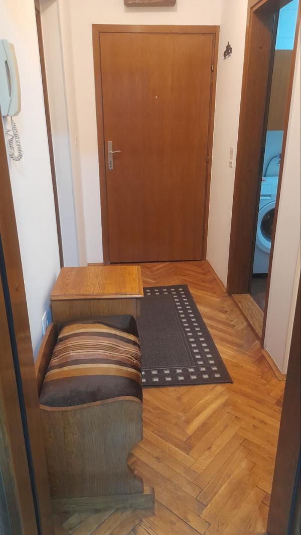 Slika 8 - Stan,NOVI SAD,SAVINA,kv: 42, € 103000, ID: 1019270