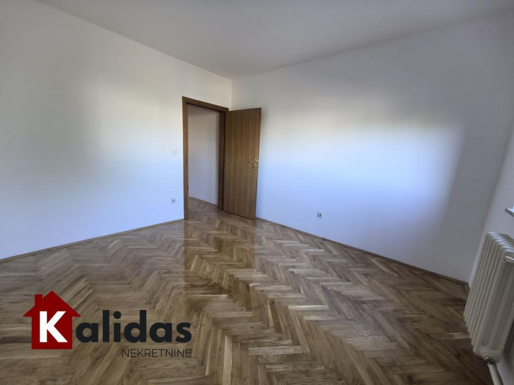 Slika 5 - Stan,NOVI SAD,SAVINA,kv: 62, € 149350, ID: 1008253