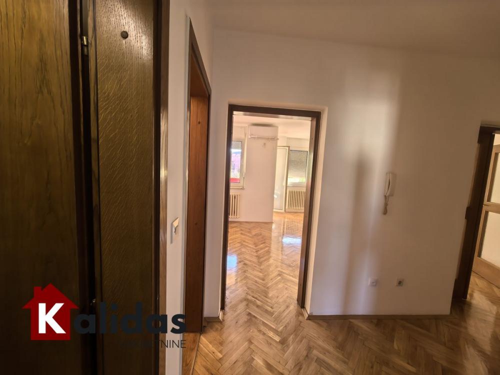 Slika 9 - Stan,NOVI SAD,SAVINA,kv: 62, € 149350, ID: 1008253