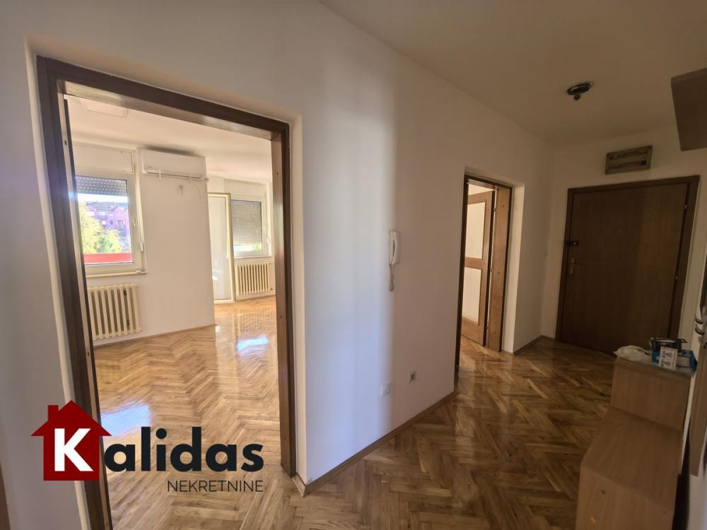 Slika 10 - Stan,NOVI SAD,SAVINA,kv: 62, € 149350, ID: 1008253