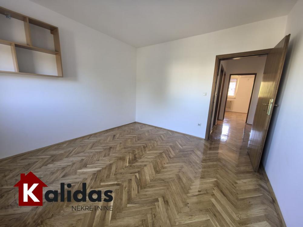 Slika 6 - Stan,NOVI SAD,SAVINA,kv: 62, € 149350, ID: 1008253