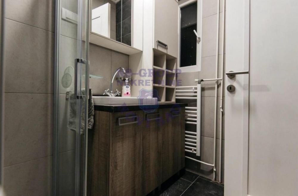 Slika 6 - Dvosoban, 49m2, Novosadski kej Novi Sad, sa terasom