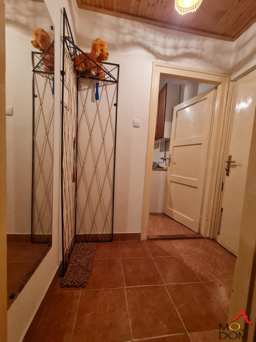 Slika 5 - Stan,NOVI SAD,KEJ,kv: 66, € 201000, ID: 1031296