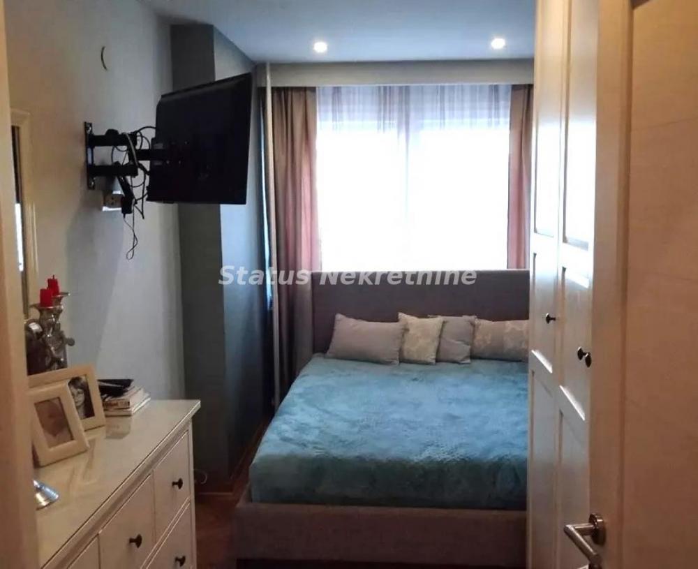 Slika 8 - Novi  Sad, Liman IV - komforan trosoban stan!