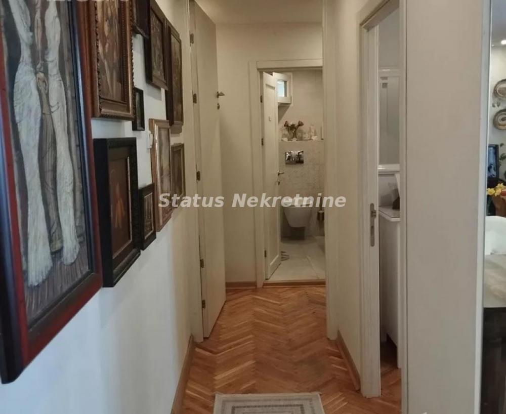 Slika 5 - Novi  Sad, Liman IV - komforan trosoban stan!